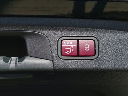 Certified 2022 Mercedes-Benz GLE 53 AMG 4MATIC image 11