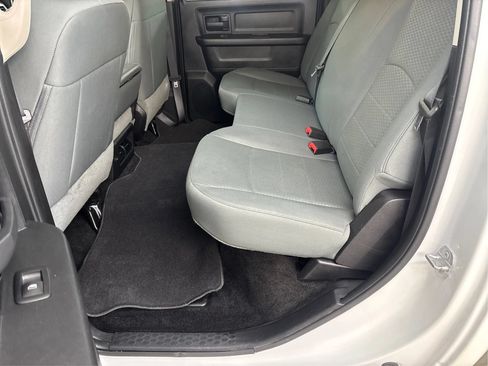 Used 2016 RAM 3500 Tradesman w/ Chrome Appearance Group AWD/4WD image 14