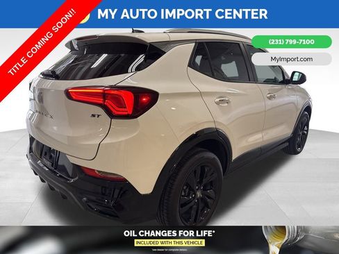 Used 2024 Buick Encore GX Sport Touring image 7