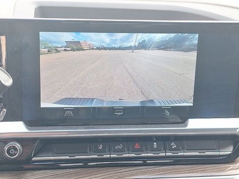 Certified 2024 Chevrolet Silverado 2500 LT image 40