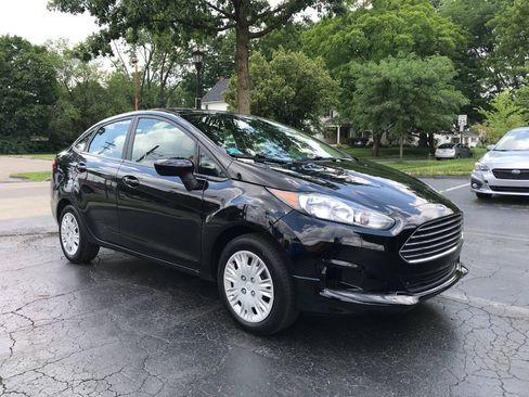 Used 2018 Ford Fiesta S FWD image 2