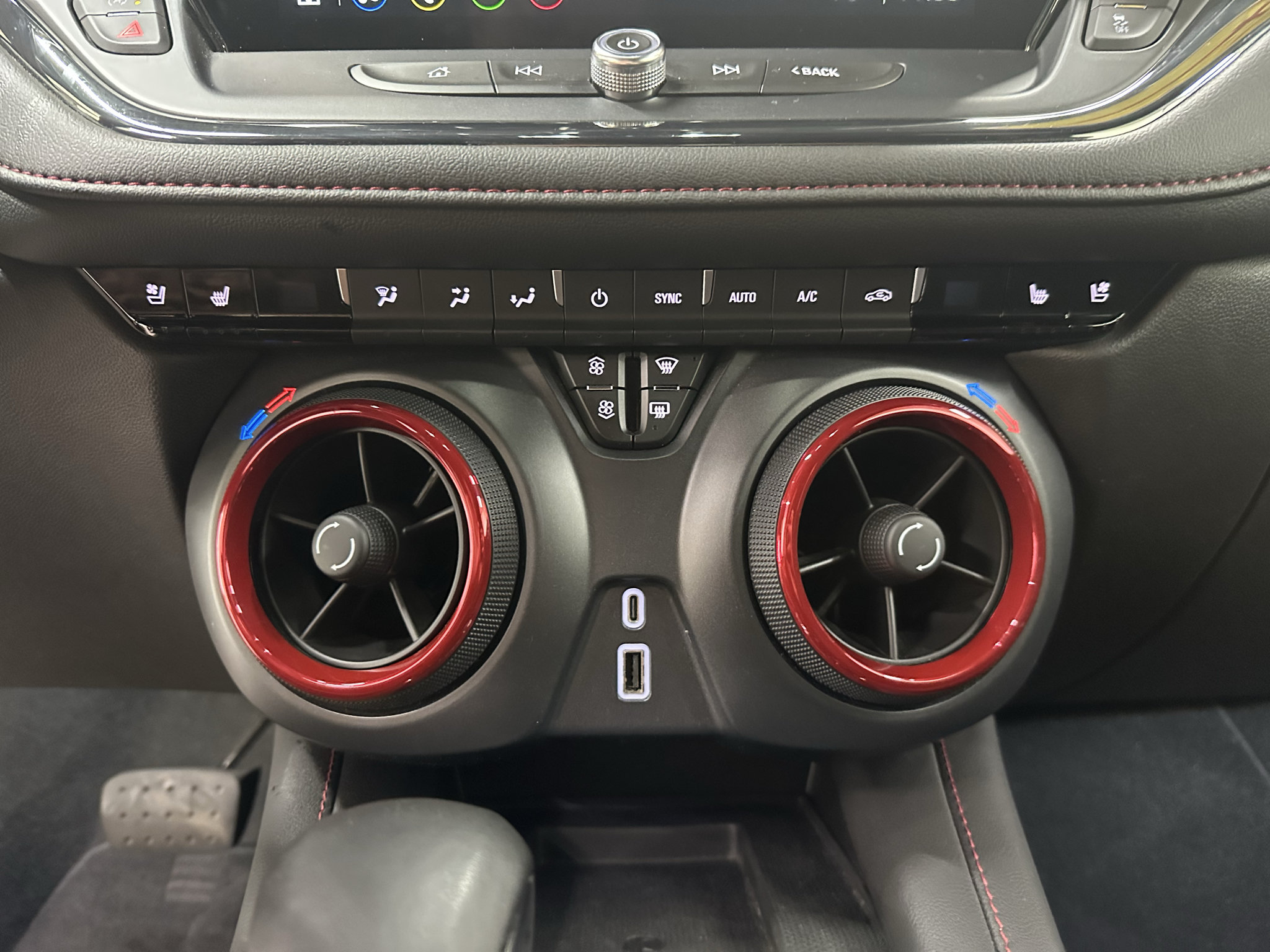 Used 2024 Chevrolet Blazer RS w/ Driver Confidence II Package FWD image 32