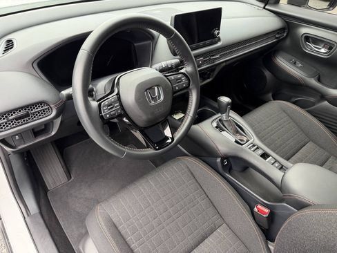 Used 2023 Honda HR-V Sport image 16