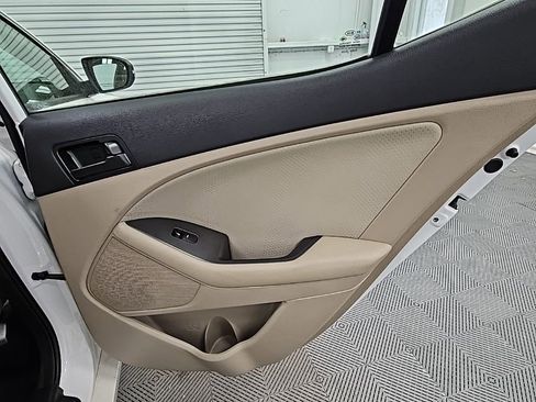 Used 2013 Kia Optima LX image 20