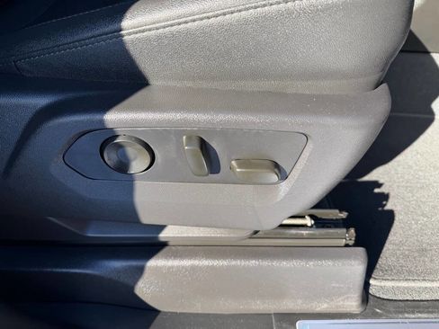 Used 2024 GMC Sierra 3500 SLT w/ SLT Premium Package image 64