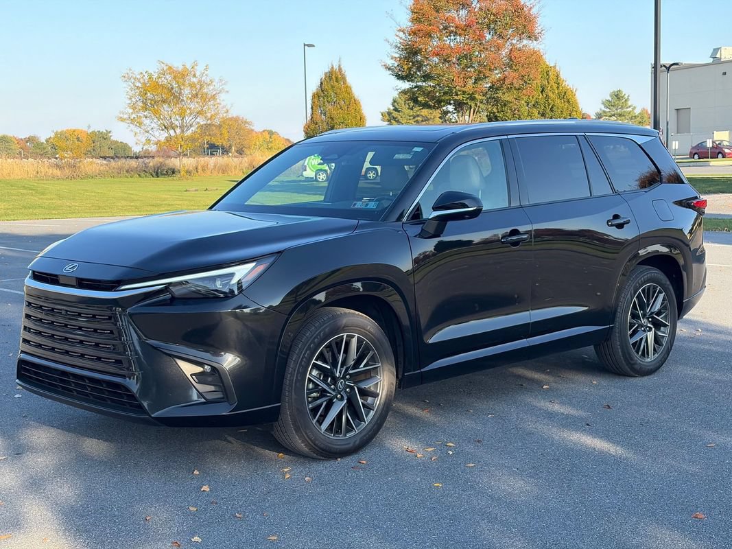 Used 2026 Lexus TX 350 AWD w/ Technology Package image 3