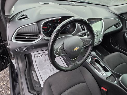 Used 2024 Chevrolet Malibu RS FWD image 11