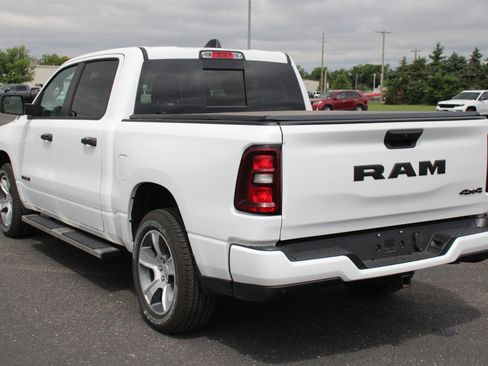 New 2026 RAM 1500 Express AWD/4WD image 33