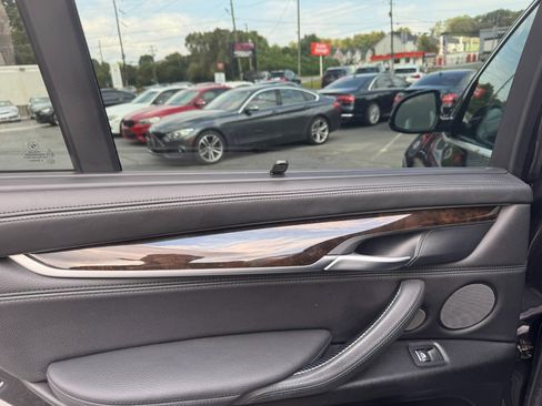 Used 2015 BMW X5 xDrive50i image 27