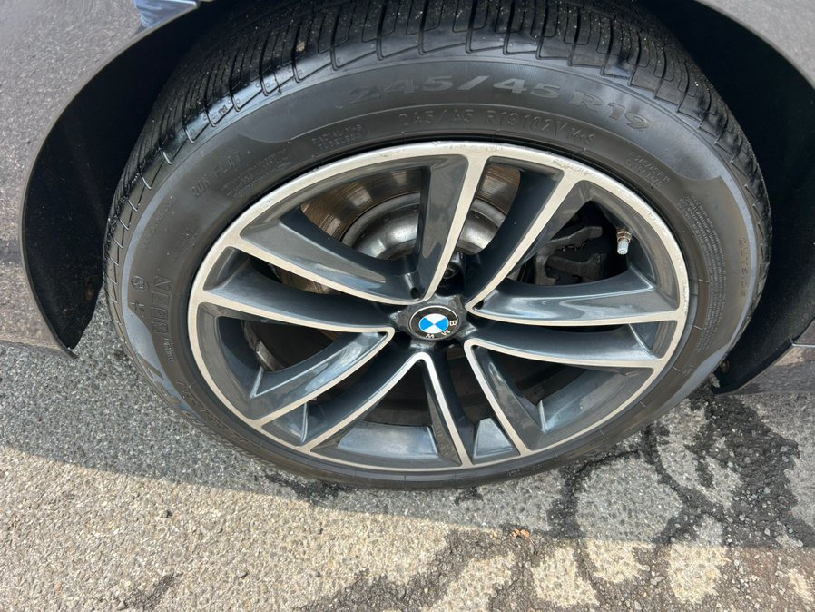 Used 2020 BMW 750i xDrive AWD/4WD image 14