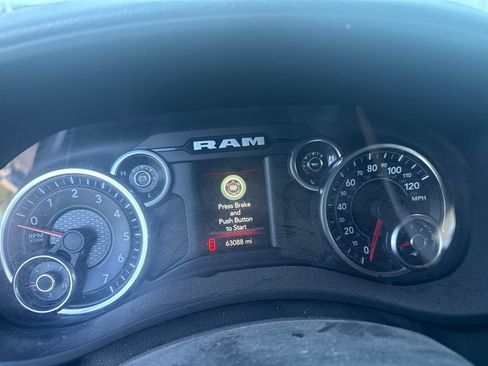 Used 2022 RAM 2500 Tradesman RWD image 11
