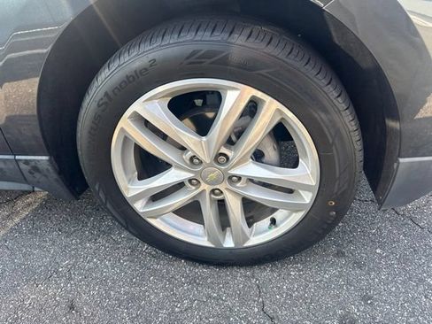 Used 2020 Chevrolet Equinox Premier AWD/4WD image 4