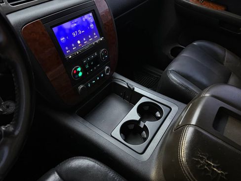 Used 2007 Chevrolet Silverado 1500 LTZ w/ Safety Package AWD/4WD image 33