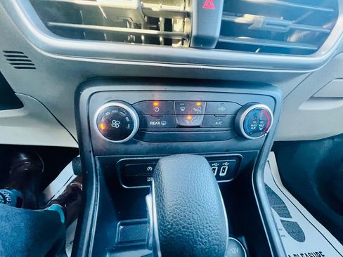 Used 2022 Ford EcoSport S image 24