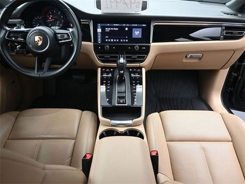 Used 2022 Porsche Macan image 27