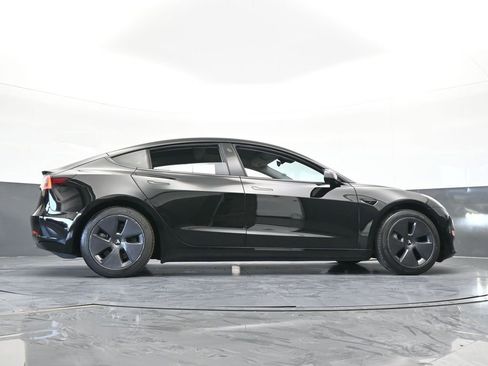 Used 2021 Tesla Model 3 Standard Range Plus image 56