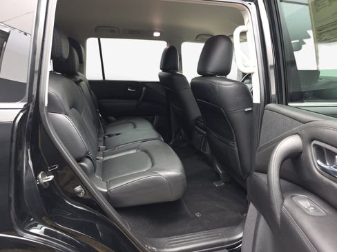 Used 2024 Nissan Armada SV AWD/4WD image 33