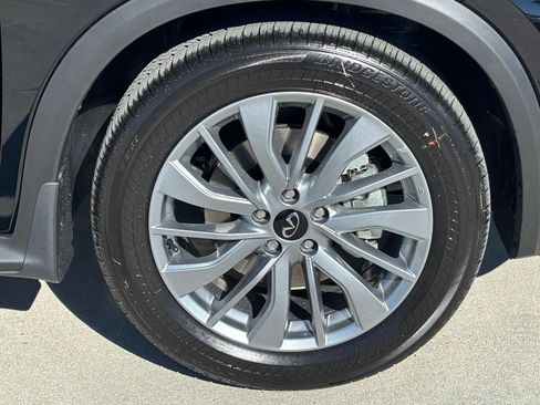 New 2025 INFINITI QX50 Luxe image 28