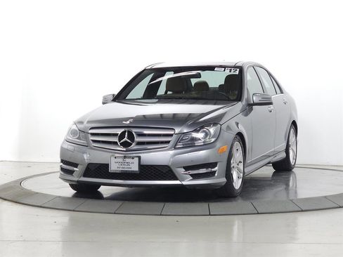 Used 2012 Mercedes-Benz C 300 4MATIC Sedan image 3