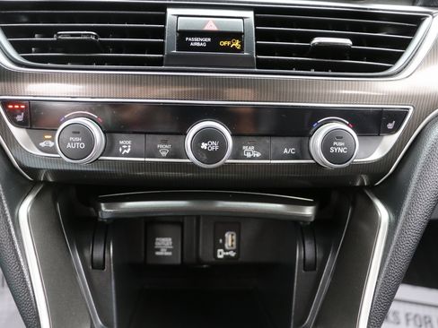Used 2020 Honda Accord Sport image 21