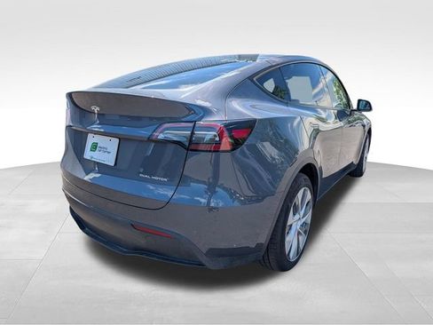 Used 2023 Tesla Model Y Long Range AWD/4WD image 7
