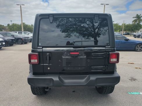Used 2020 Jeep Wrangler Unlimited Sport S AWD/4WD image 7
