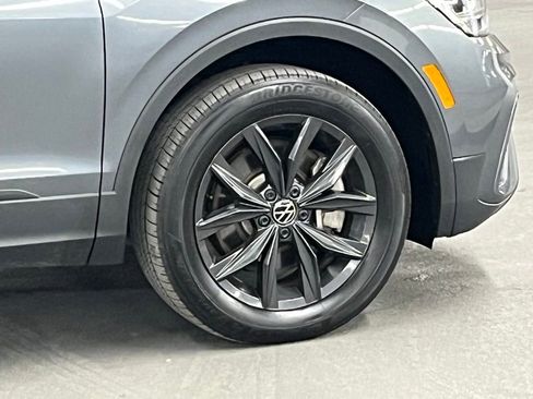 Certified 2024 Volkswagen Tiguan SE image 41