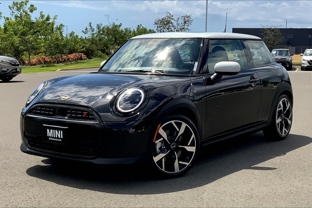 Used 2026 MINI Cooper S FWD image 2