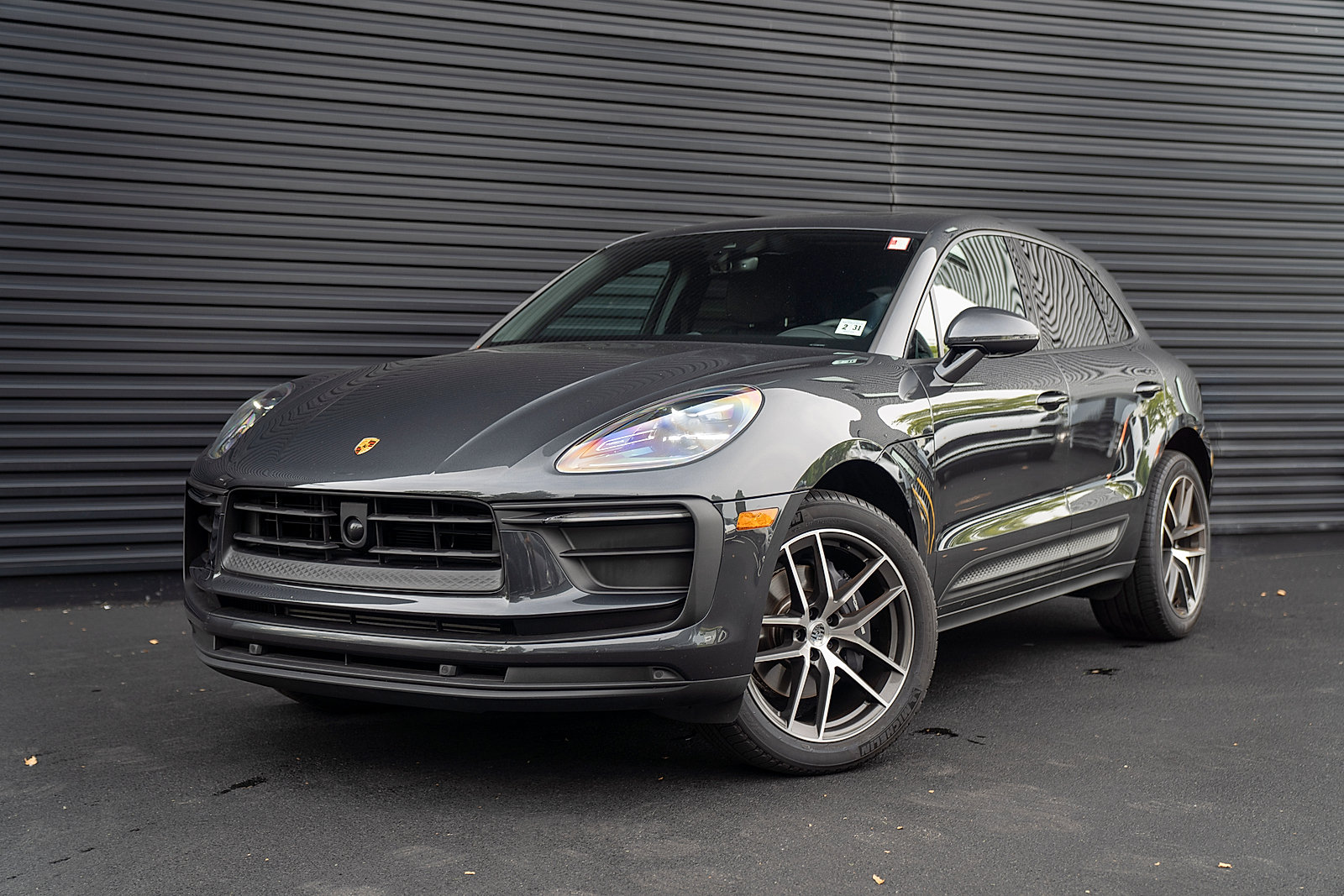 Used 2026 Porsche Macan AWD/4WD image 1
