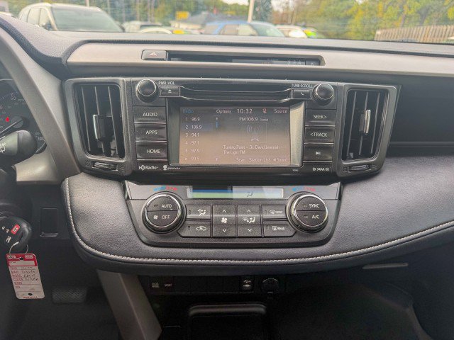 Used 2017 Toyota RAV4 XLE FWD image 9