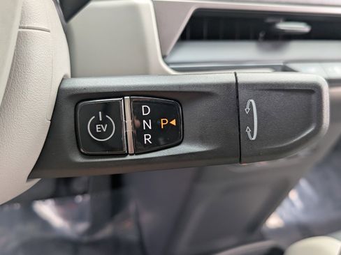 Used 2026 Kia EV9 Wind image 32