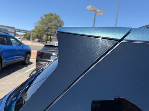 Used 2025 Chevrolet Equinox RS AWD/4WD image 6