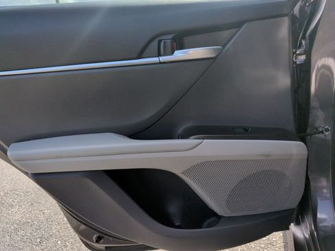 Used 2024 Toyota Camry LE FWD image 21