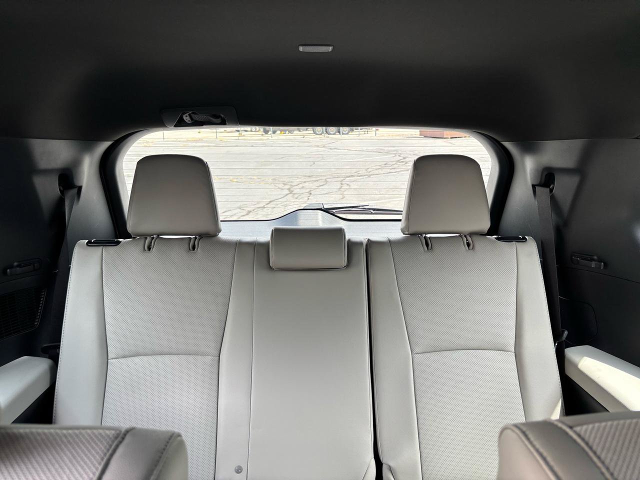 Used 2024 Toyota Grand Highlander AWD Hybrid image 6
