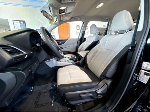 Used 2021 Subaru Forester AWD/4WD image 4