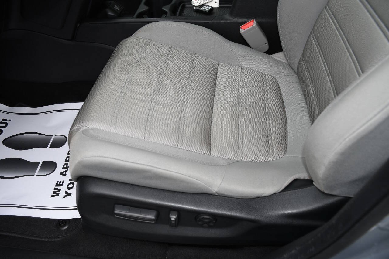 Used 2017 Honda CR-V EX image 13