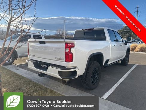 Used 2022 Chevrolet Silverado 2500 High Country w/ Safety Package II image 7