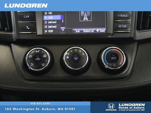 Used 2016 Toyota RAV4 LE AWD/4WD image 22