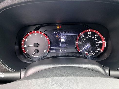 Used 2022 Nissan Frontier Pro-X image 13