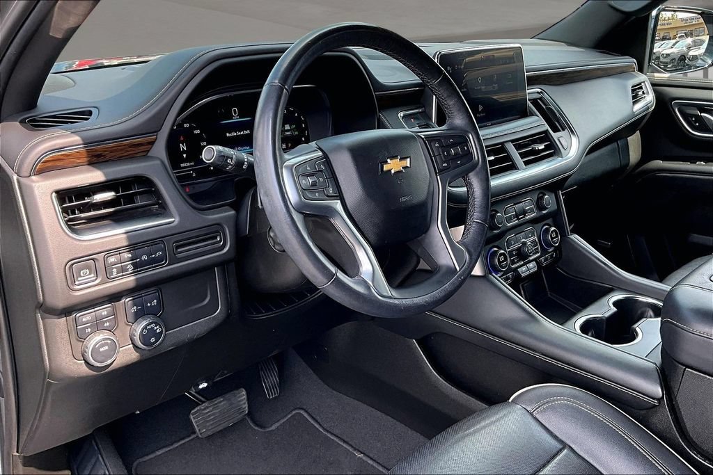 Used 2022 Chevrolet Suburban Premier AWD/4WD image 14