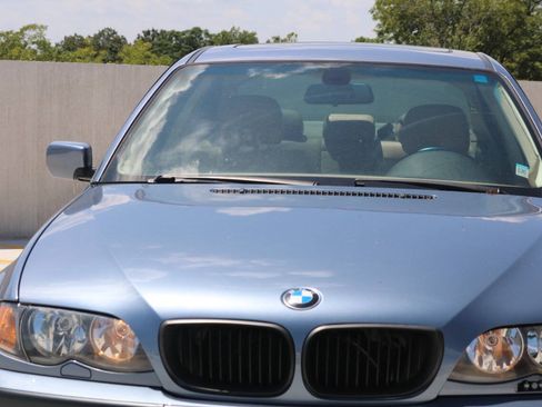 Used 2004 BMW 325xi Sedan AWD/4WD image 21