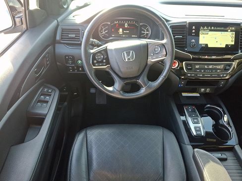 Used 2023 Honda Passport Elite image 11