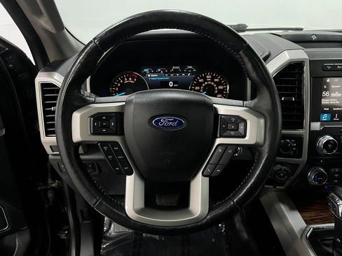 Used 2018 Ford F150 Lariat w/ Equipment Group 502A Luxury AWD/4WD image 22