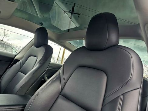 Used 2022 Tesla Model 3 Long Range image 19