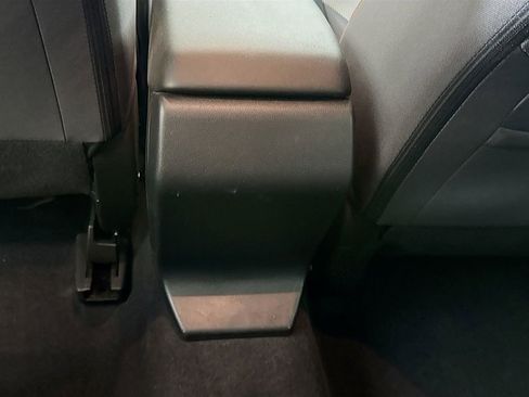 Used 2021 Subaru Crosstrek 2.0i Premium w/ Moonroof Package image 30