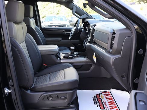 New 2026 Chevrolet Silverado 1500 ZR2 image 45