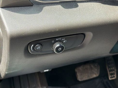 Used 2023 Chevrolet Traverse LT w/ LPO, Floor Liner Package AWD/4WD image 10