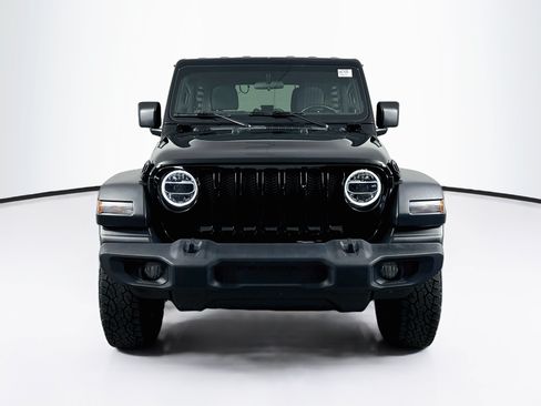 Used 2020 Jeep Wrangler Unlimited Sport AWD/4WD image 2