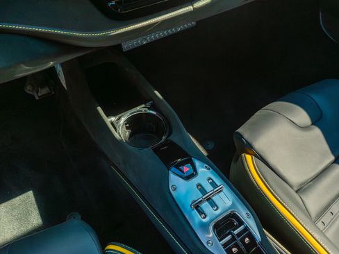 Used 2022 Ferrari SF90 Stradale image 55