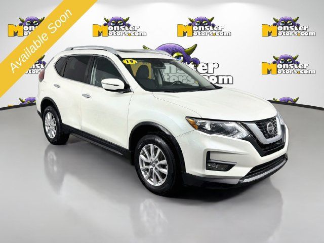 Used 2019 Nissan Rogue SV AWD/4WD image 3